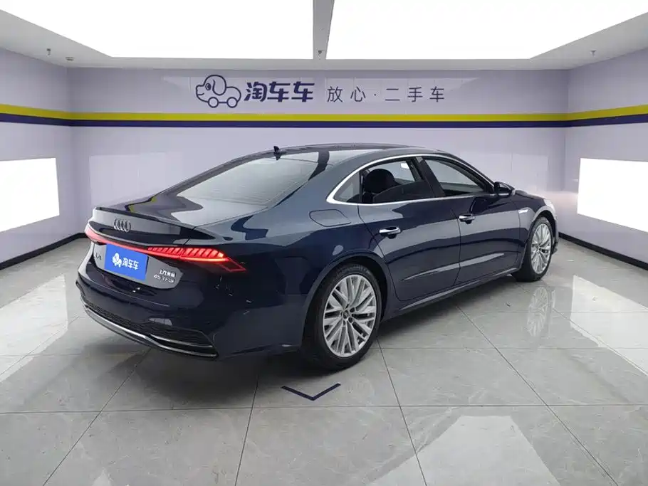 Audi A7L — миниатюра 3