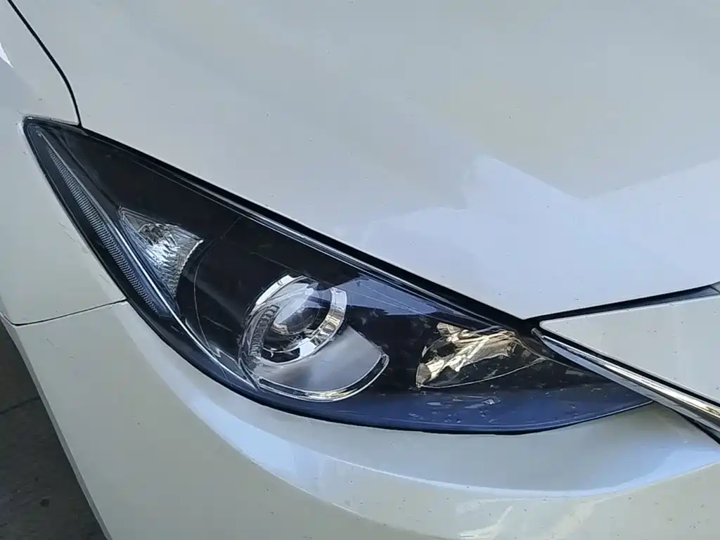 Mazda 3 Axela — миниатюра 11