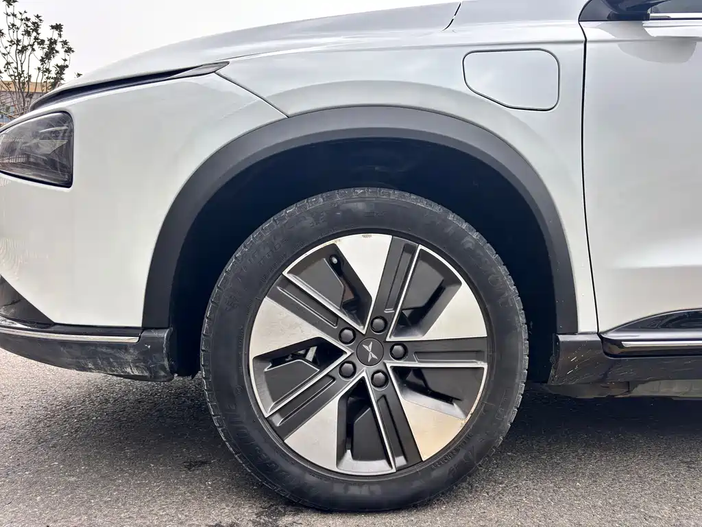 XPeng G3 — миниатюра 13
