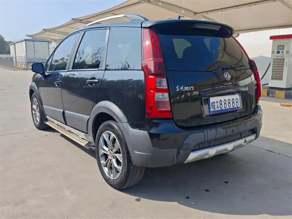 Dongfeng X5 2016 1.6L MT Premium