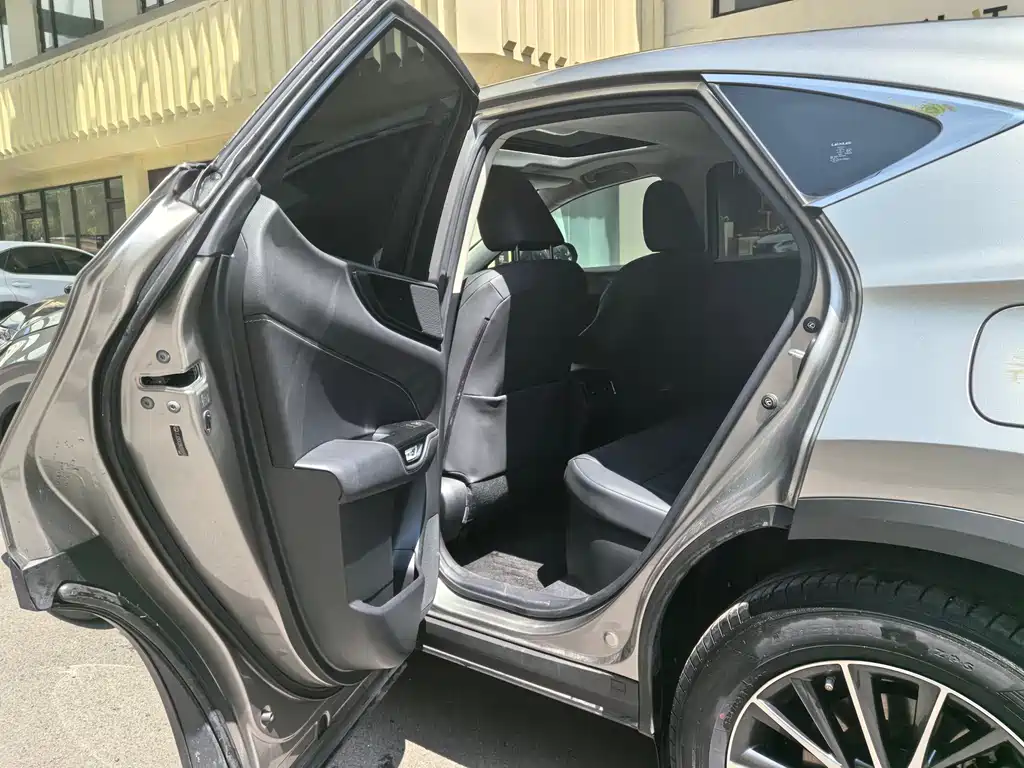 Lexus NX 2022 400h+