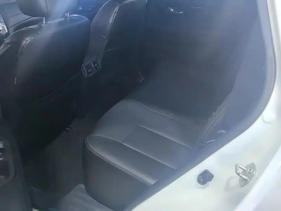 Nissan X-Trail — миниатюра 11