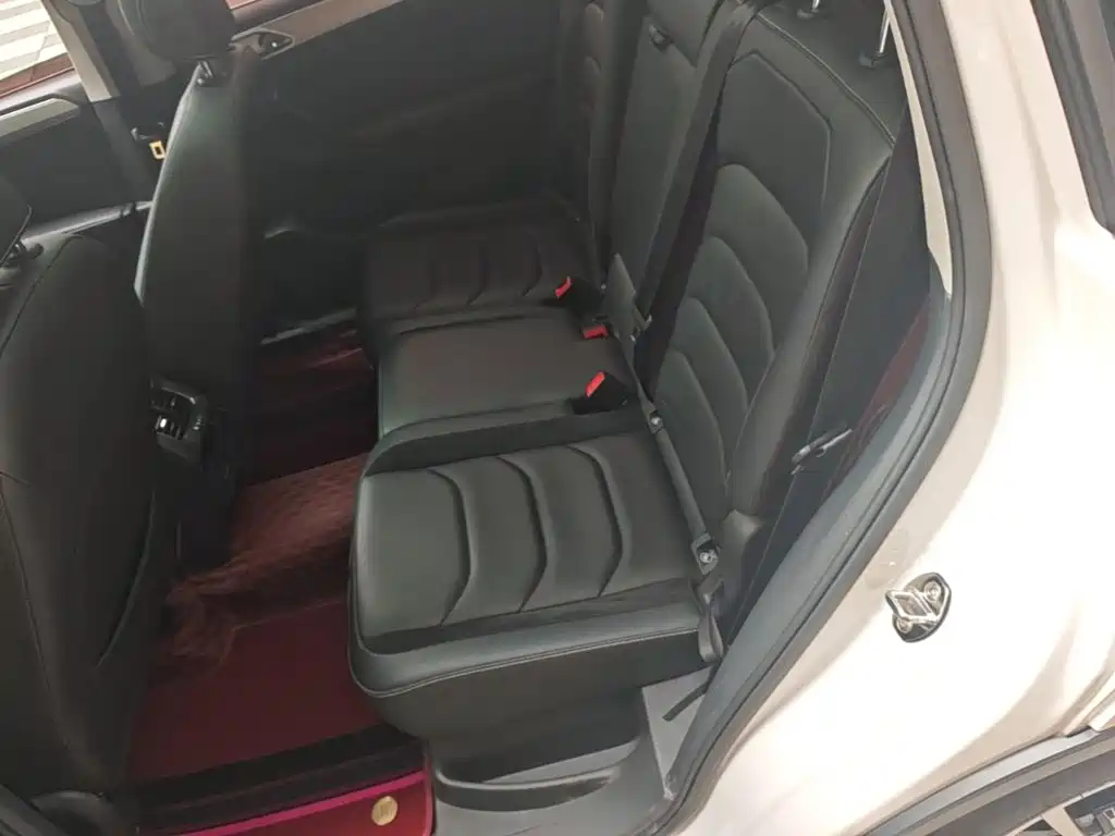 Volkswagen Tiguan L — миниатюра 17