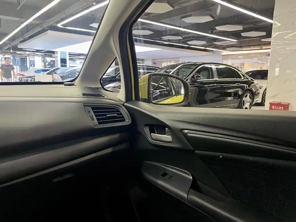 Honda Fit — миниатюра 11