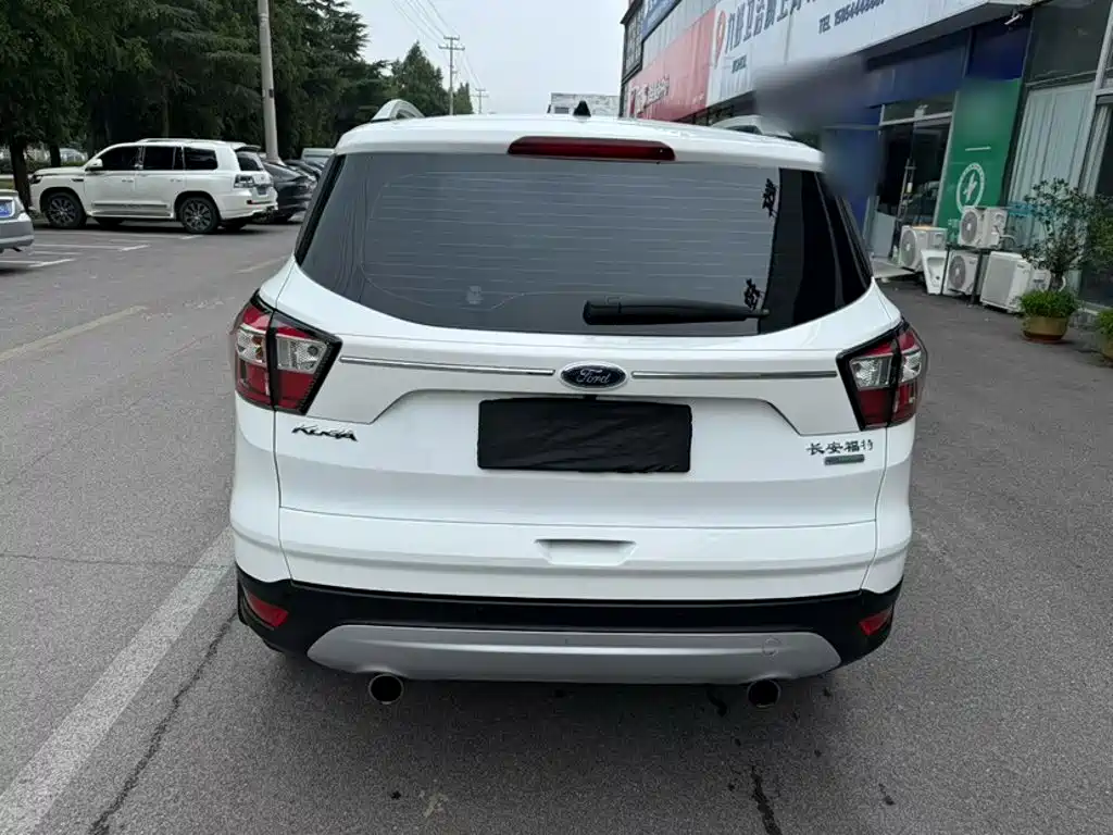 Ford Kuga — миниатюра 9