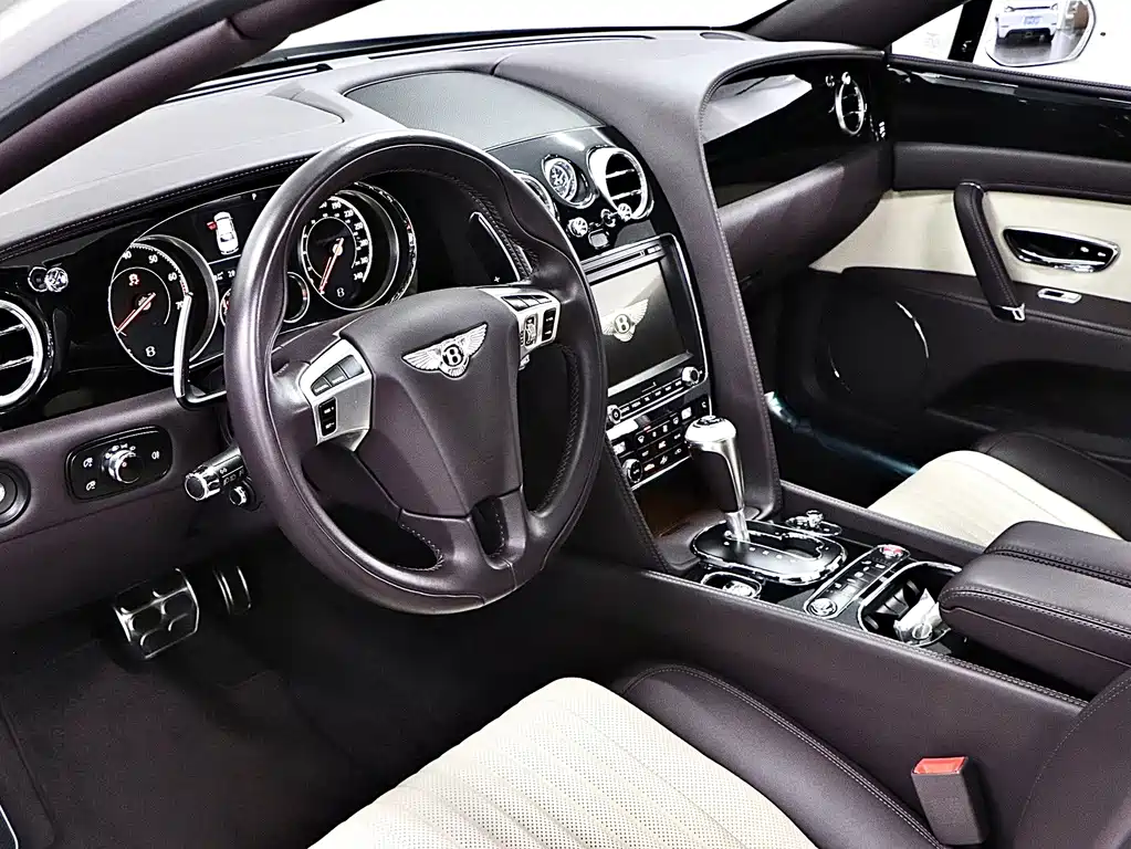 Bentley Flying Spur — миниатюра 11