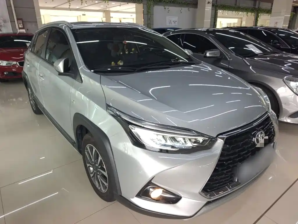 Toyota Yaris L — миниатюра 4