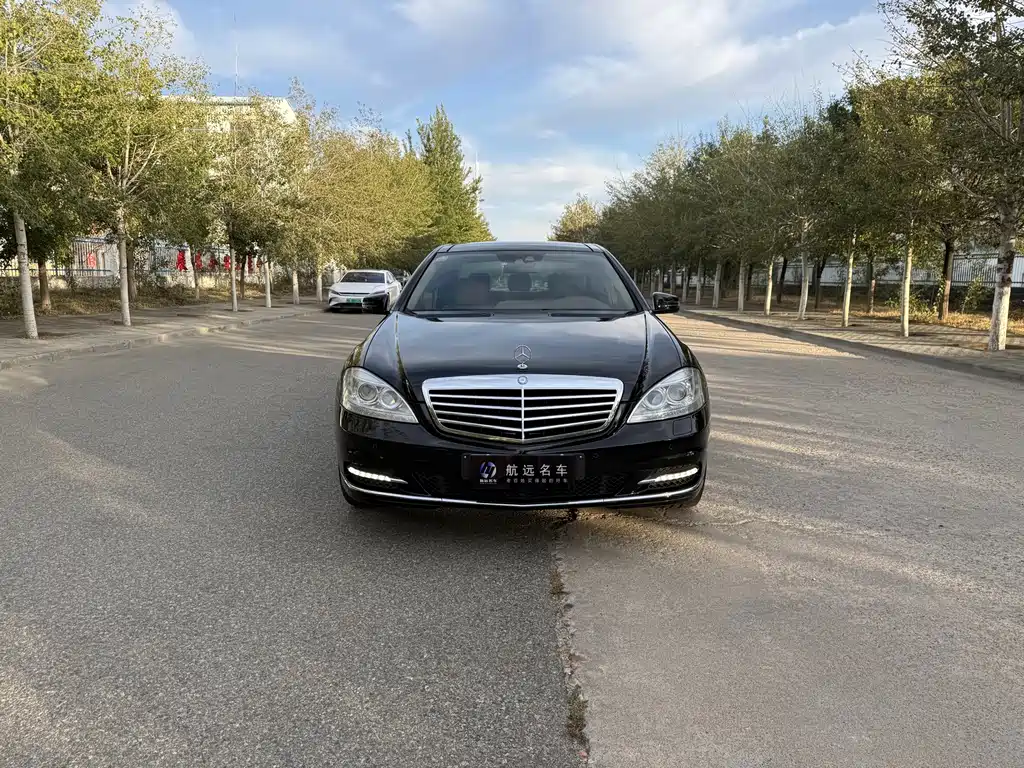 Mercedes-Benz S-Class — миниатюра 2