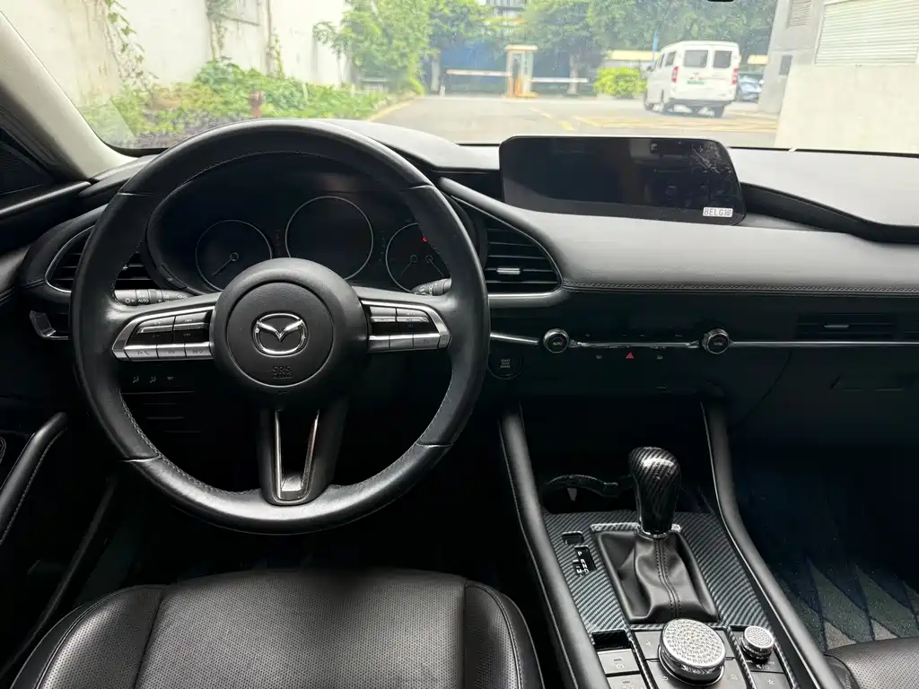 Mazda 3 Axela — миниатюра 6