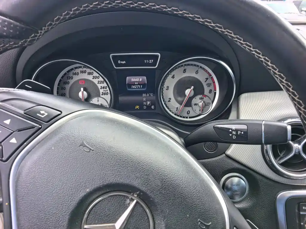 Mercedes-Benz GLA — миниатюра 12