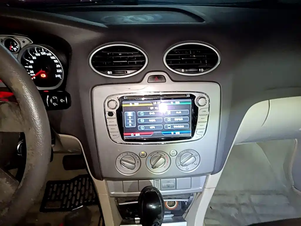 Ford Focus — миниатюра 13