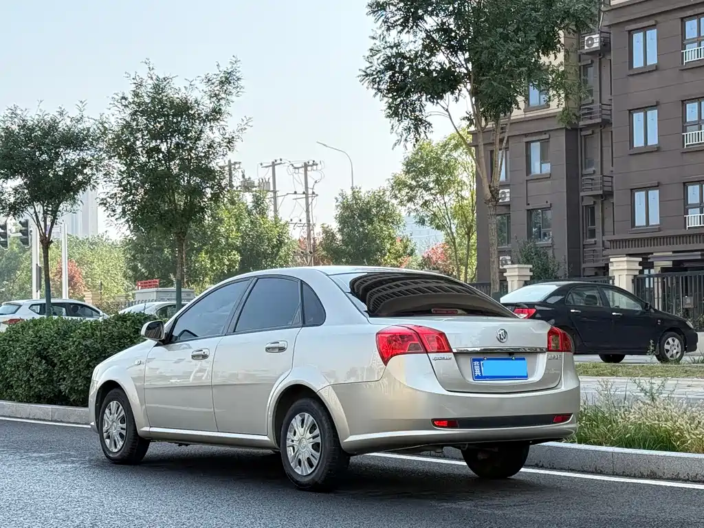 Buick Excelle — миниатюра 4