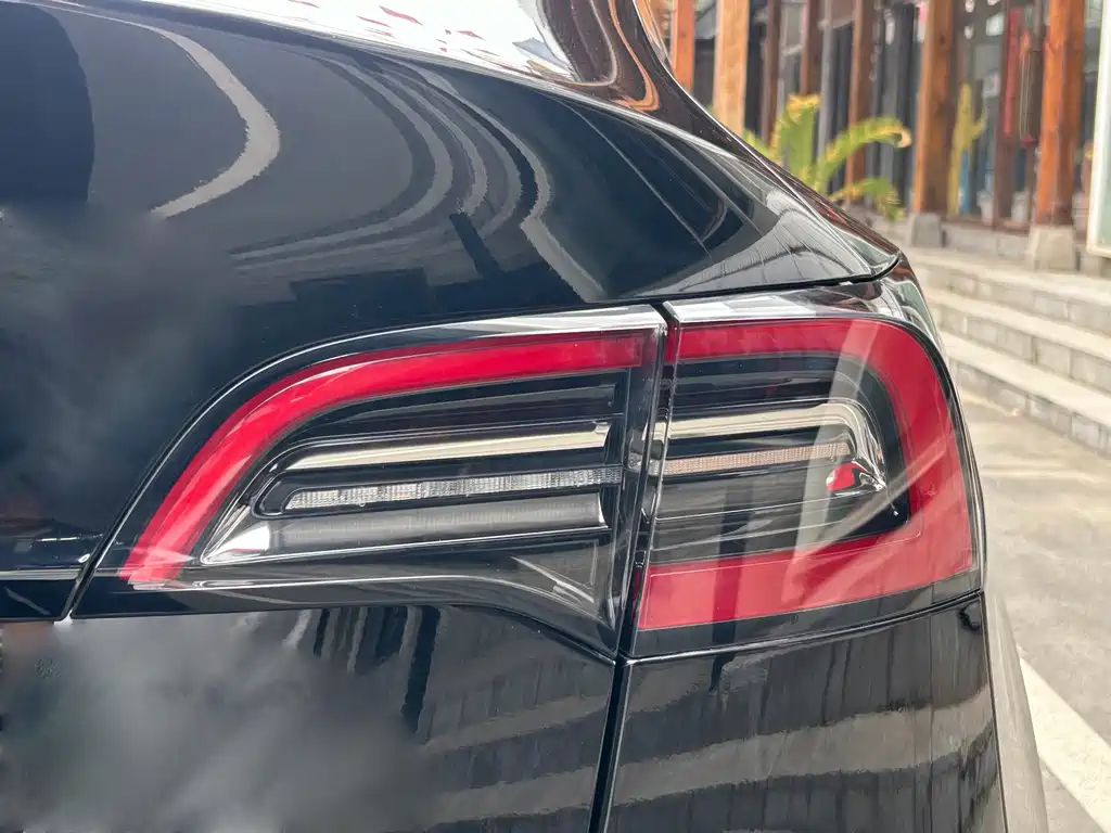 Tesla Model Y — фотографии объявления, Фото 16