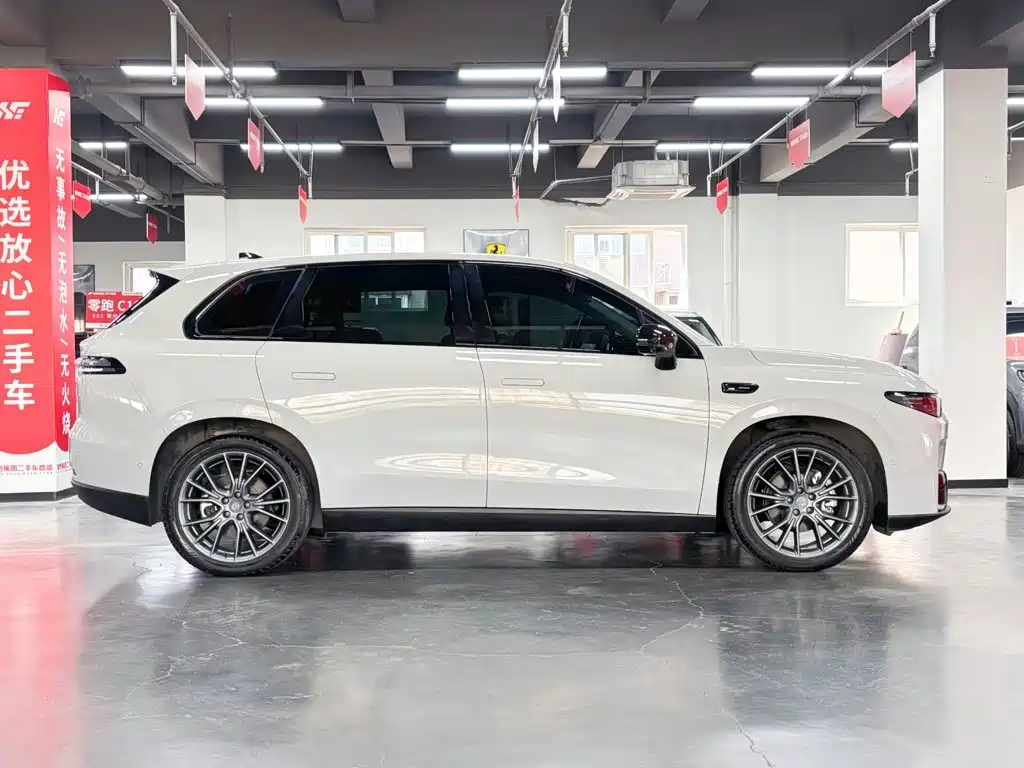 Leapmotor Leapmotor C10 — миниатюра 6