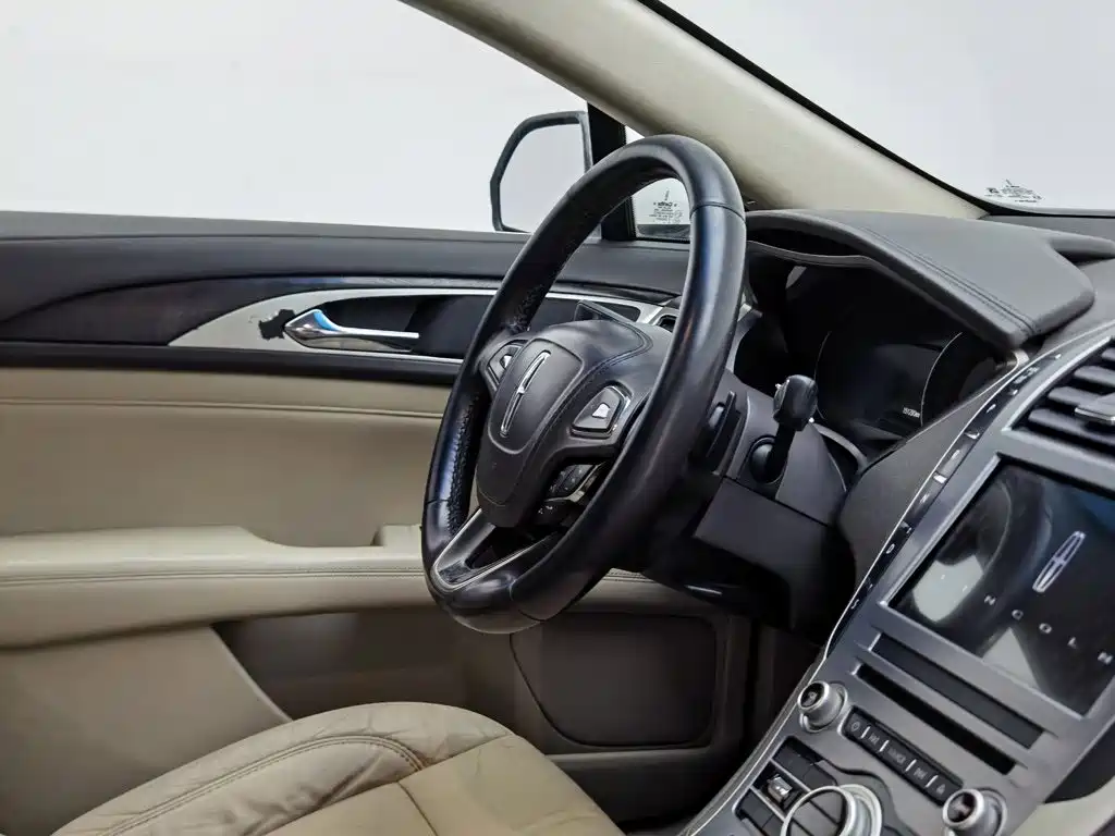 Lincoln MKZ — миниатюра 22