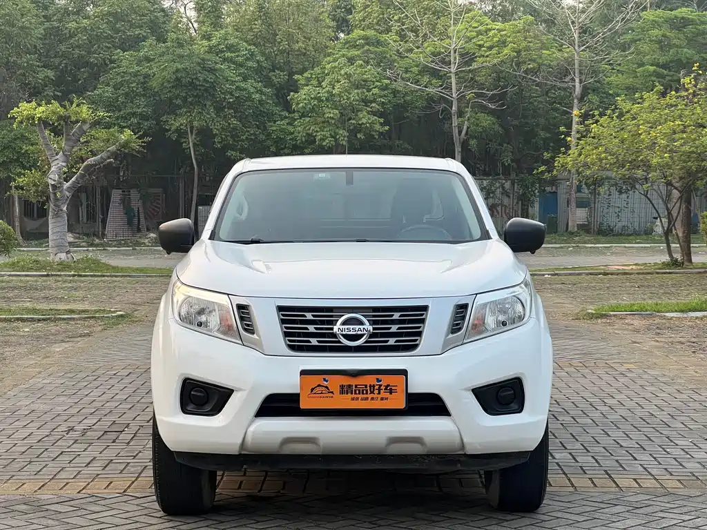 NISSAN NAVARRA