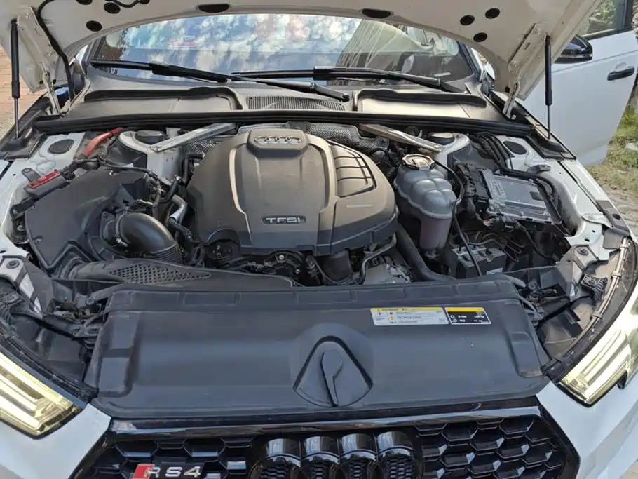 Audi A4L — миниатюра 10