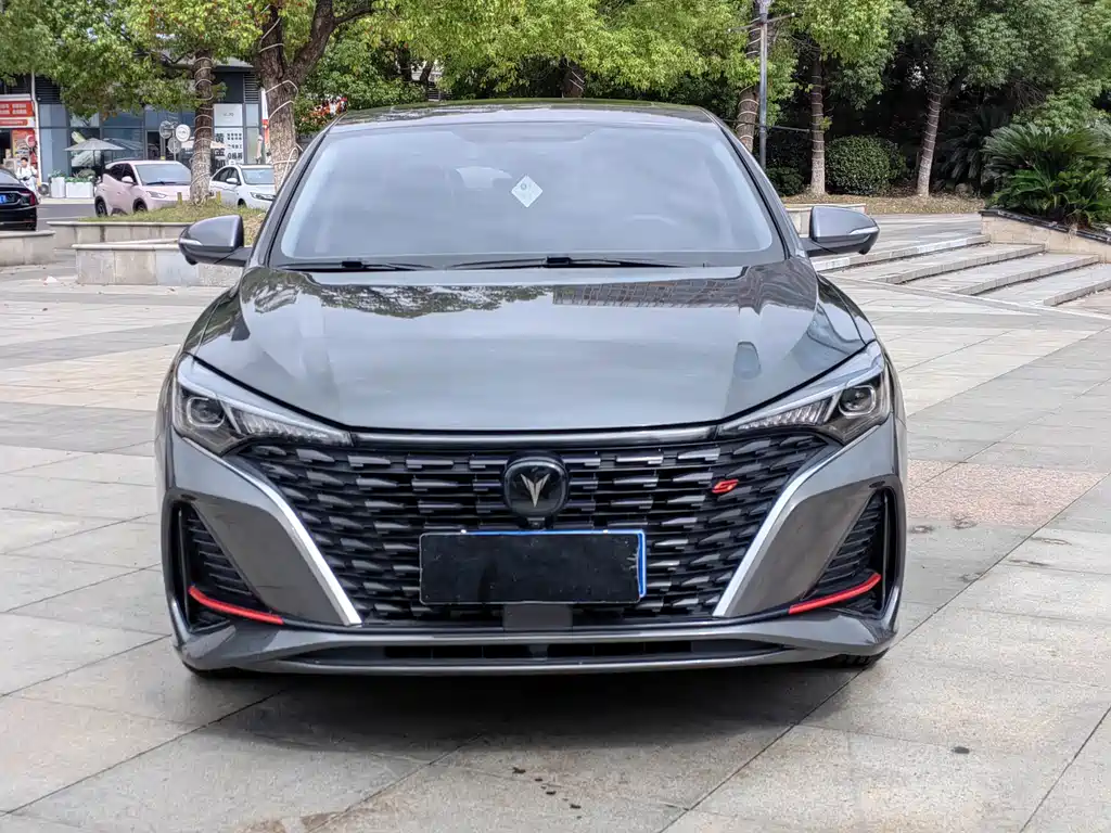 Changan Eado — миниатюра 2
