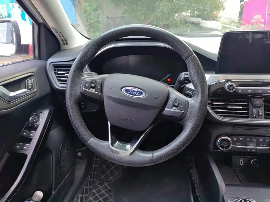 Ford Focus — миниатюра 15