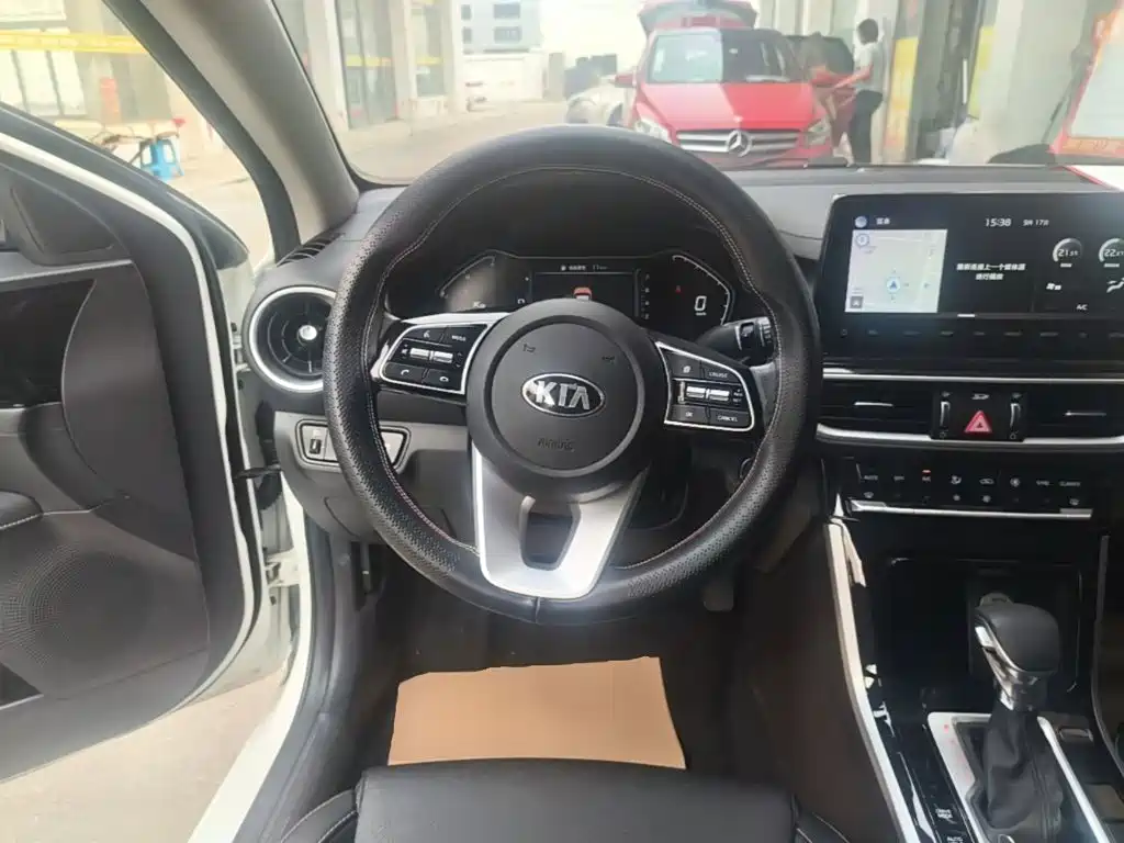 Kia K3 — миниатюра 11
