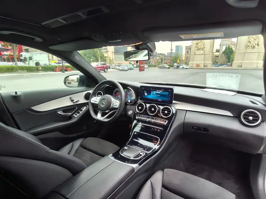 Mercedes-Benz C-Class — миниатюра 18