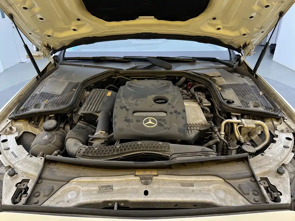 Mercedes-Benz C-Class — миниатюра 11