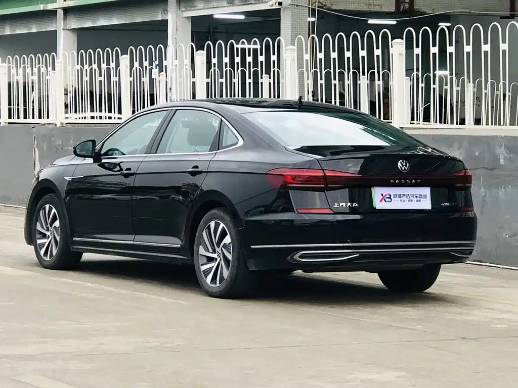 VOLKSWAGEN PASSAT NEW ENERGY