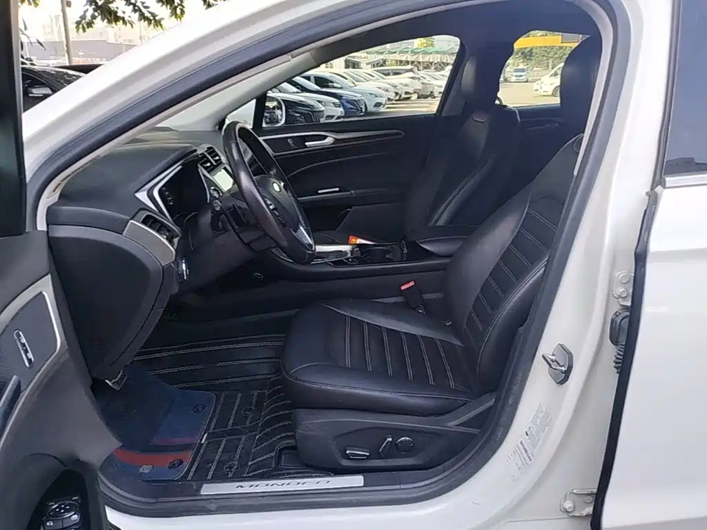 Ford Mondeo — миниатюра 15