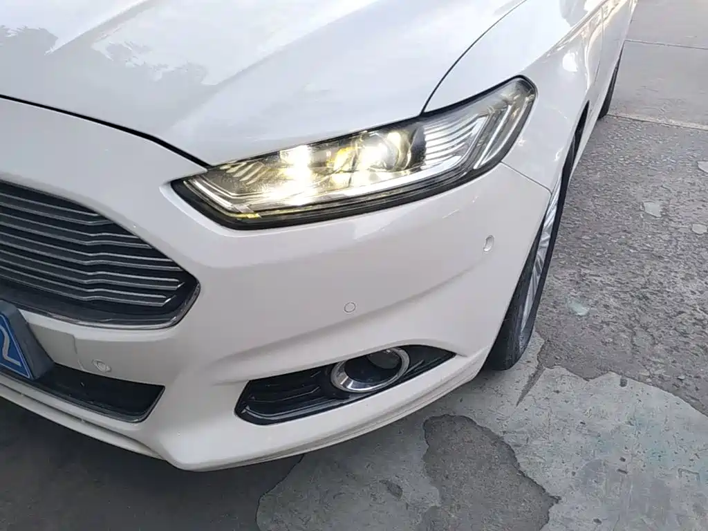 Ford Mondeo — миниатюра 24