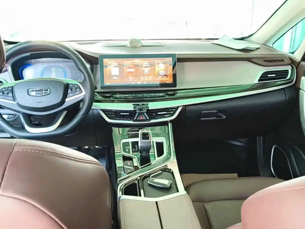 Geely Jia Ji — миниатюра 10