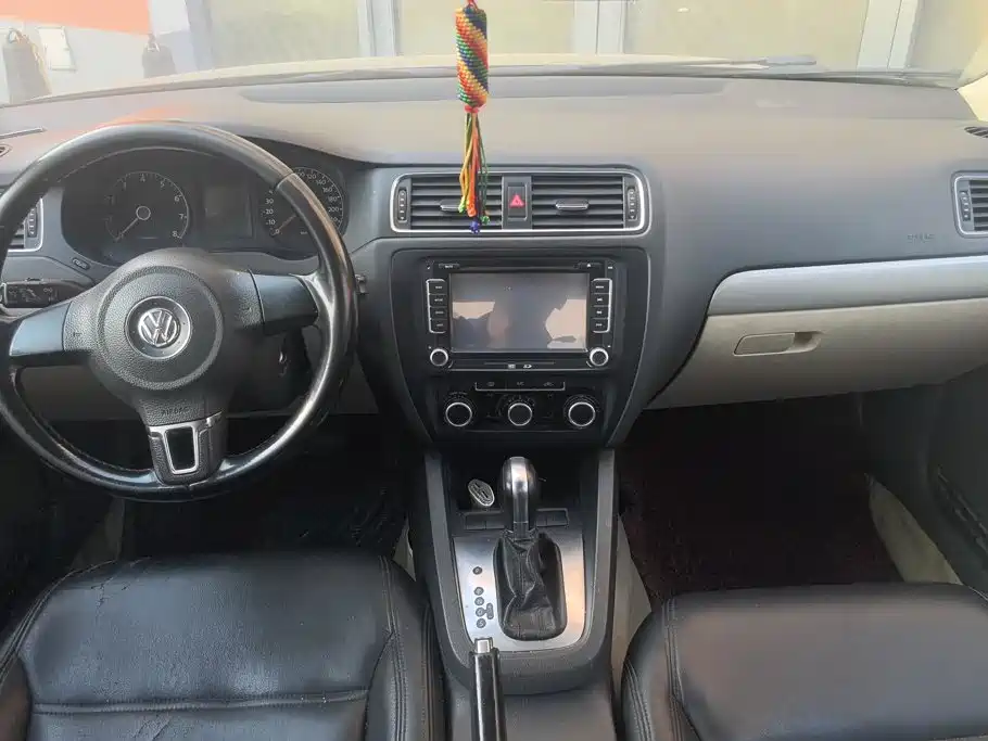 Volkswagen Sagitar — миниатюра 12