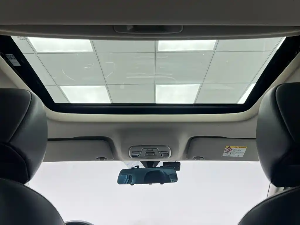 Geely Binyue — миниатюра 16