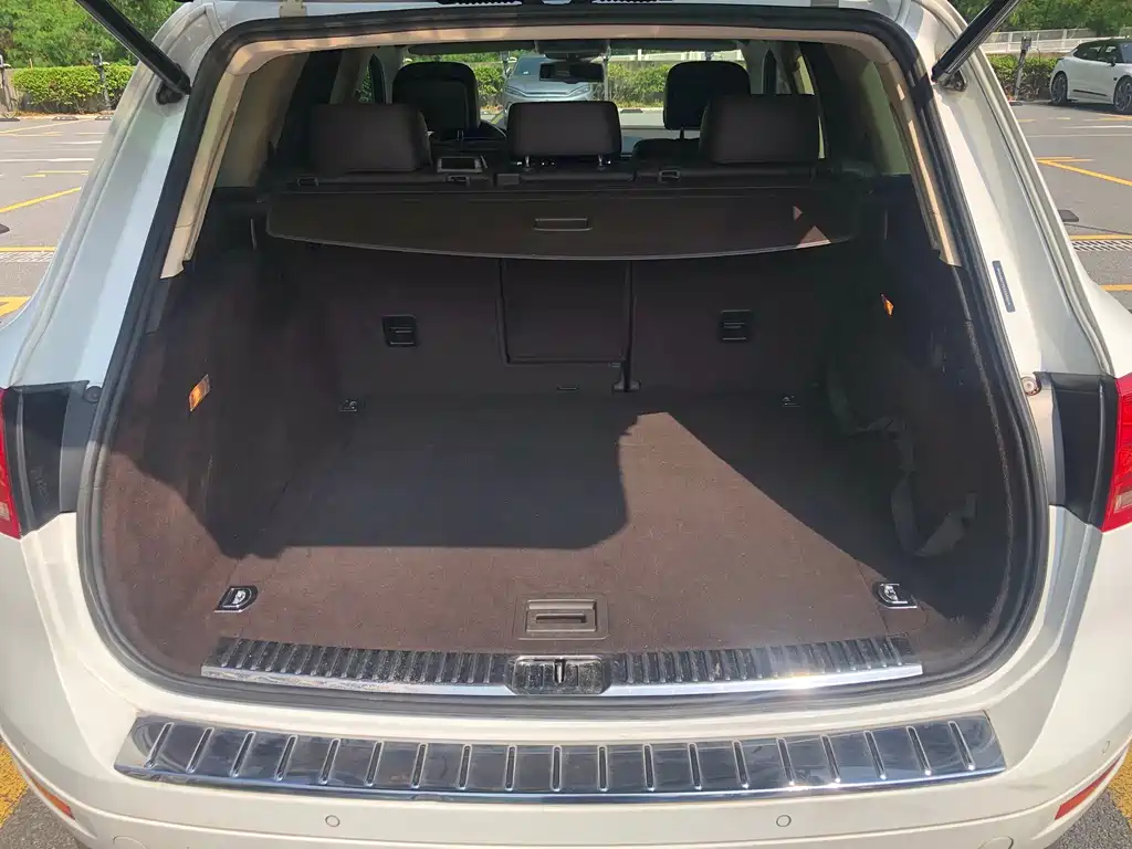 Volkswagen Touareg — миниатюра 14