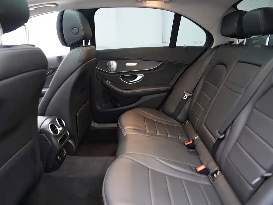 Mercedes-Benz C-Class — миниатюра 16