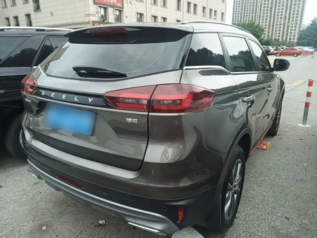 Geely Boyue — миниатюра 7