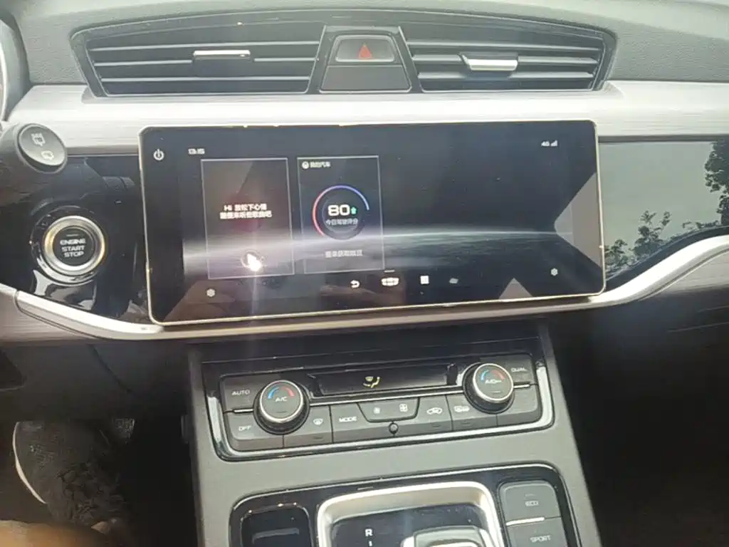 Geely Boyue — миниатюра 13
