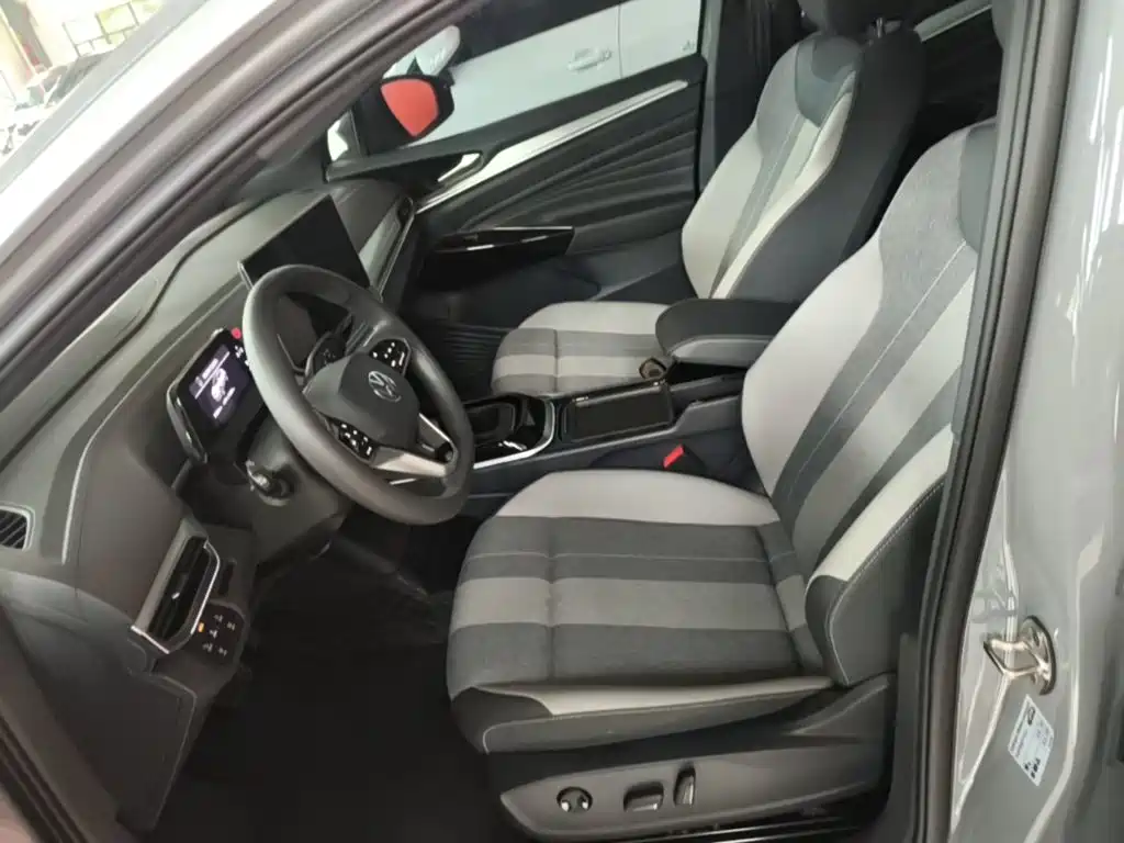Volkswagen ID.4 Crozz — миниатюра 15