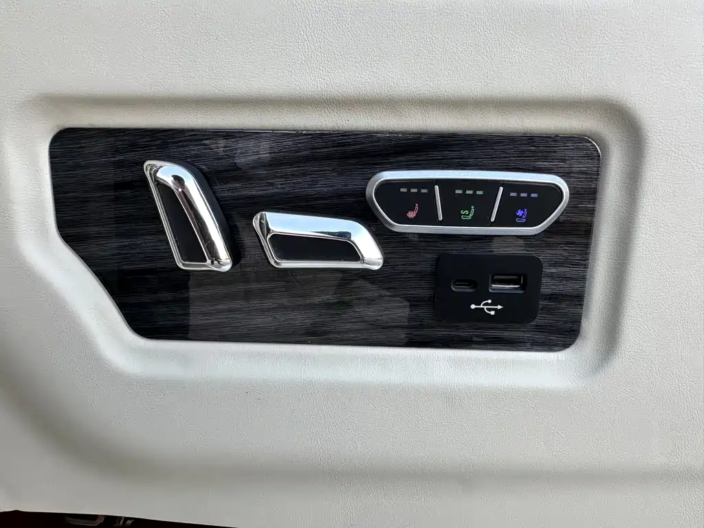 Mercedes-Benz Vito — миниатюра 8