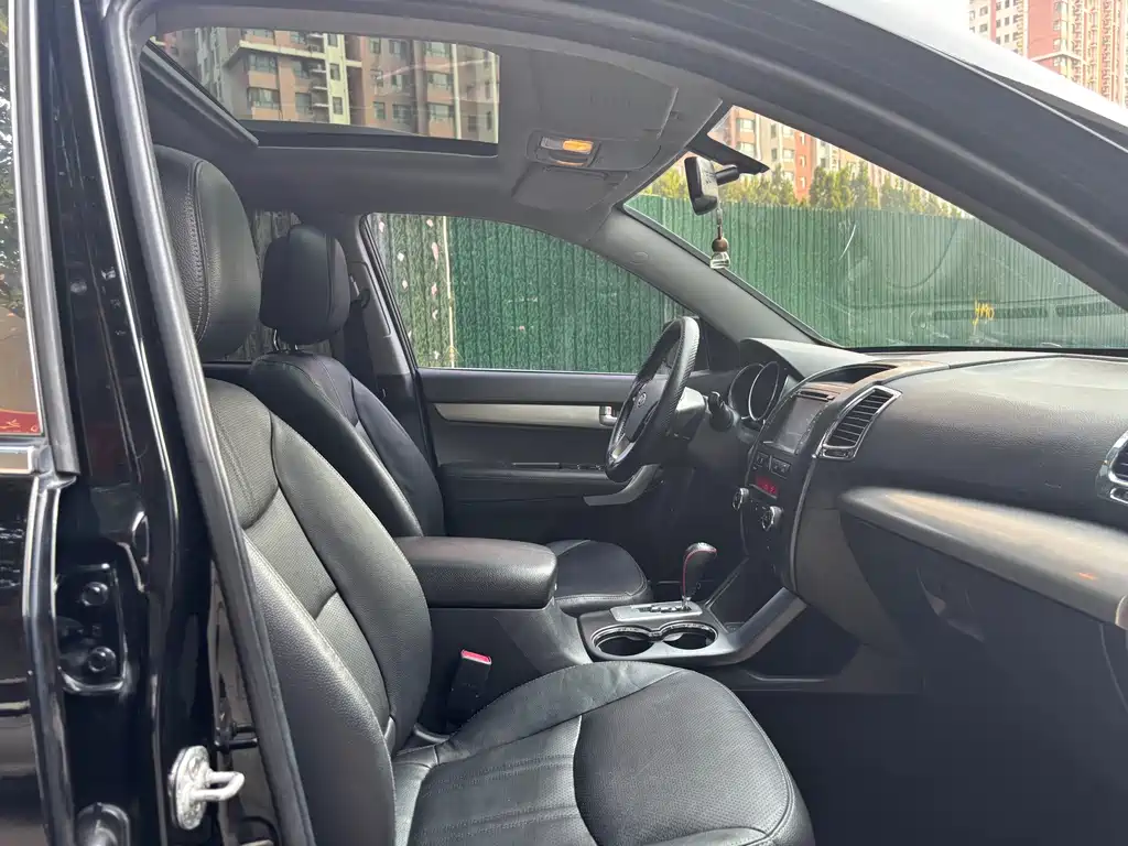 Kia Sorento — миниатюра 9