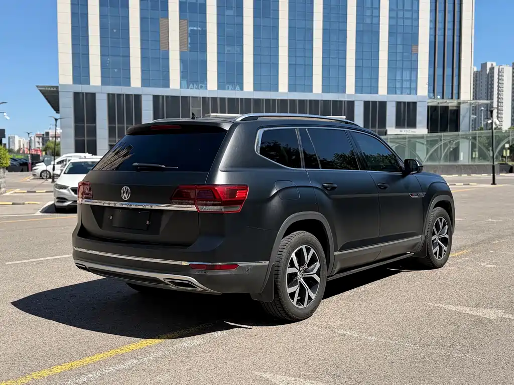 Volkswagen Teramont — миниатюра 4