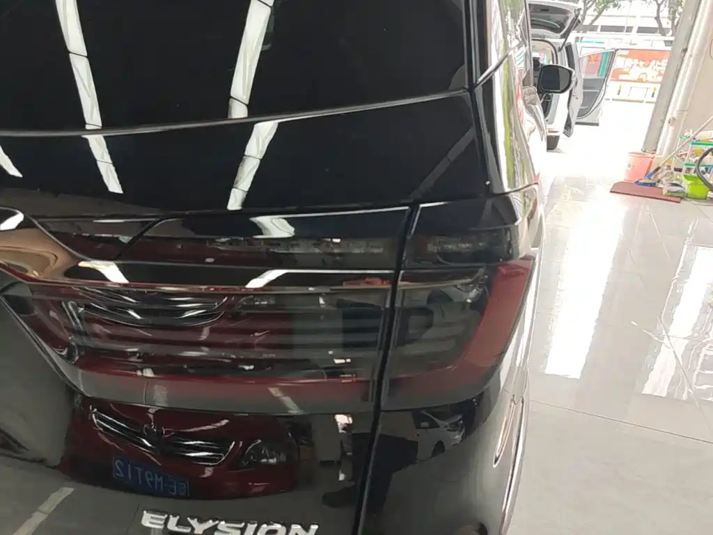 Honda Elysion — миниатюра 8