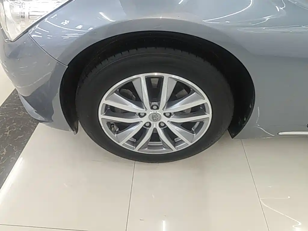 Infiniti Q50L — миниатюра 23