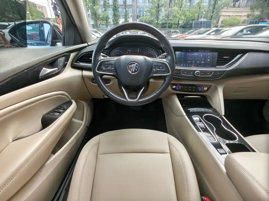 Buick Regal — миниатюра 6