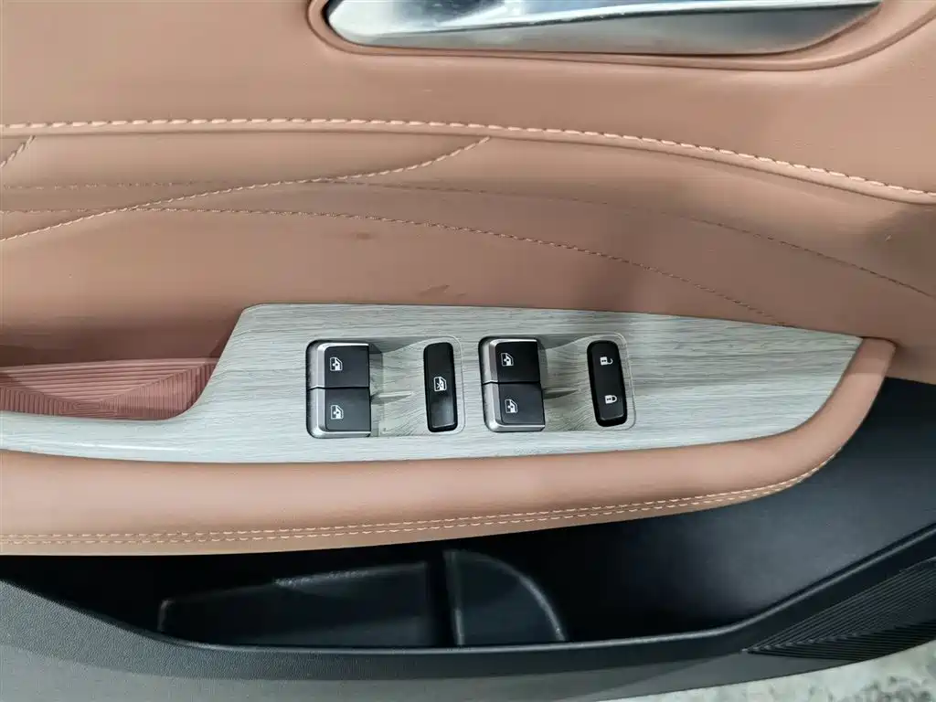 CHANGAN UNI Z NEW ENERGY