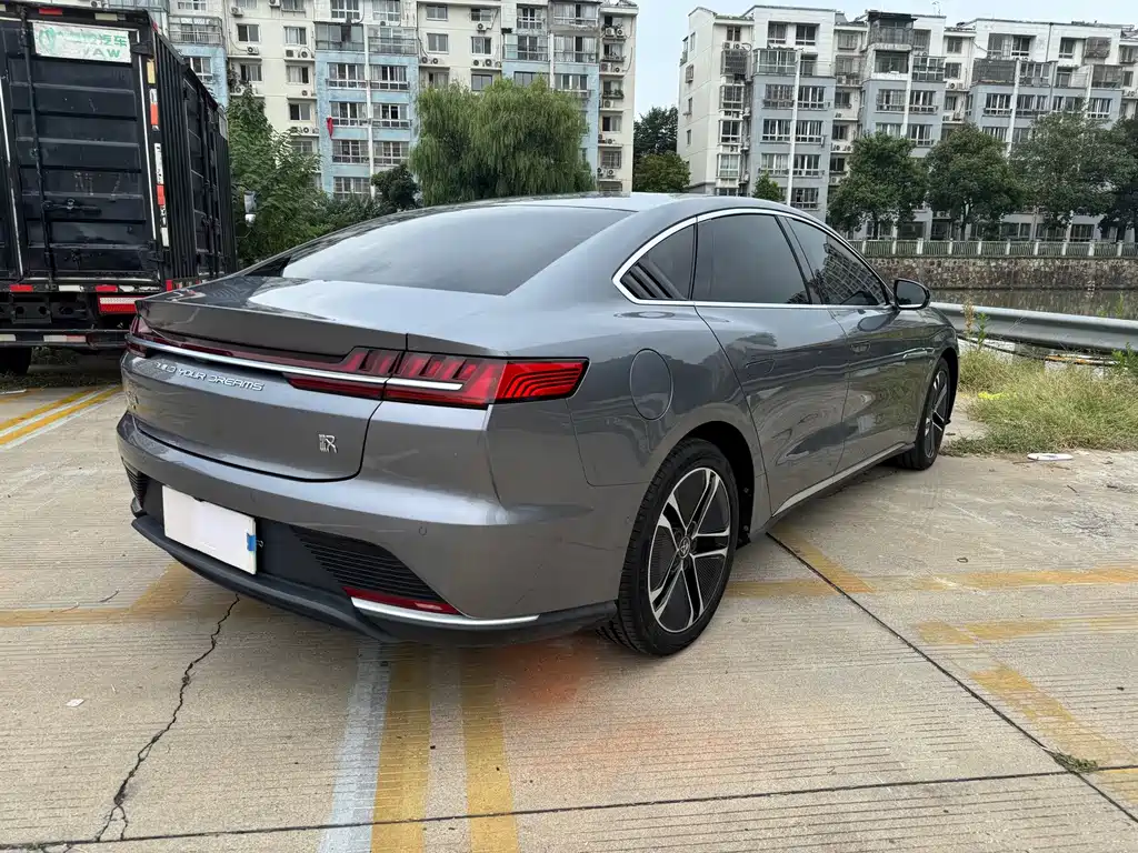 BYD Han — миниатюра 6