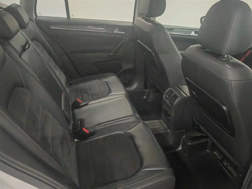 Volkswagen Golf Sportsvan — миниатюра 15