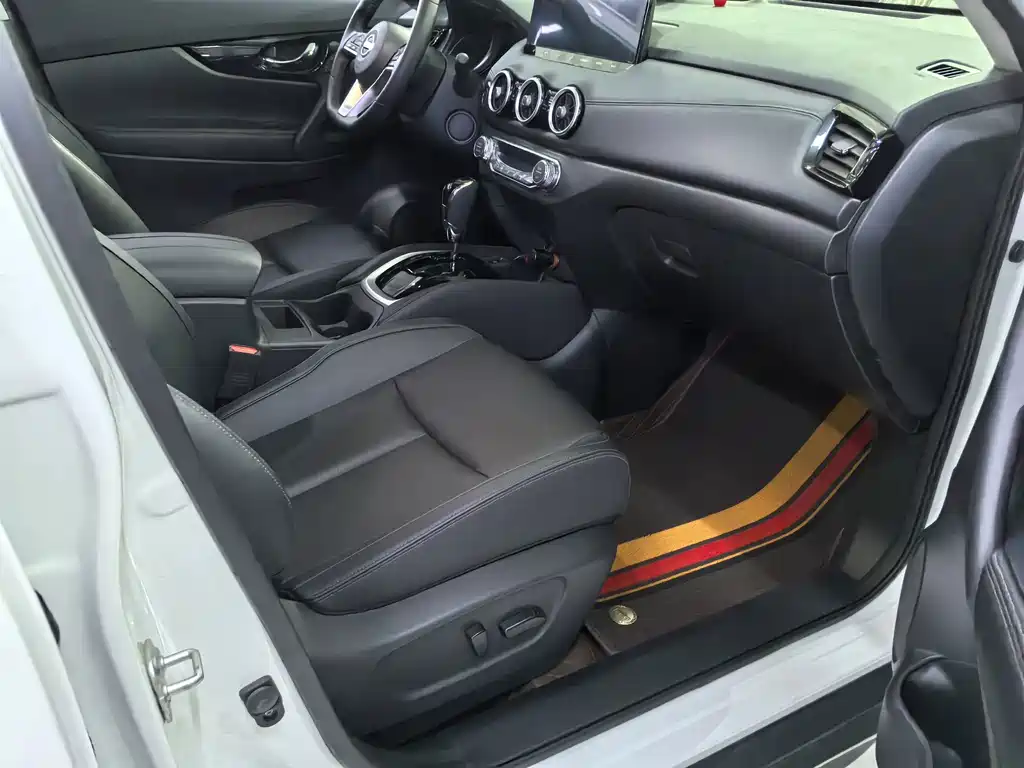 Nissan X-Trail — миниатюра 9