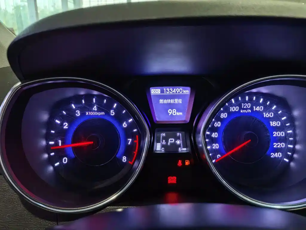 Hyundai Elantra Langdong — миниатюра 7
