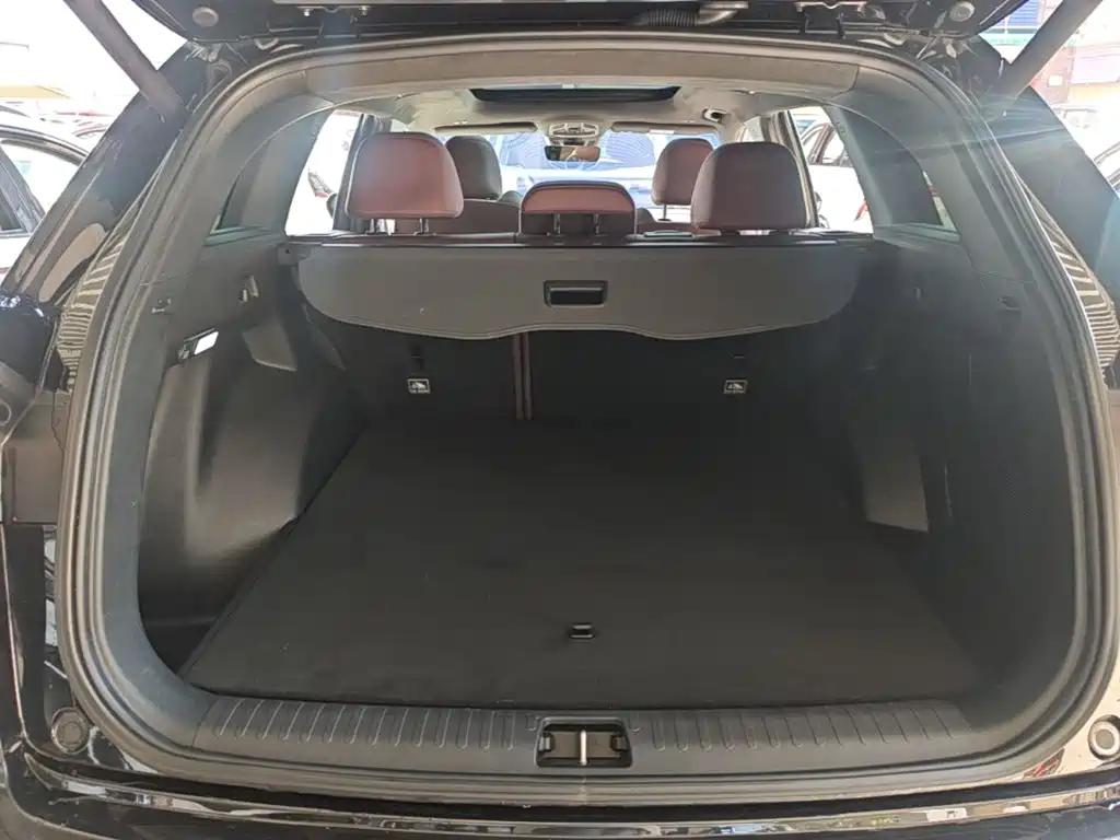 Geely Xingyue L — миниатюра 19