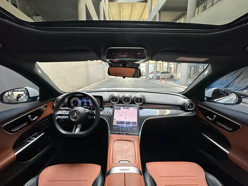 Mercedes-Benz C-Class — миниатюра 11